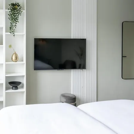 Comfort W Kitchen & Wifi